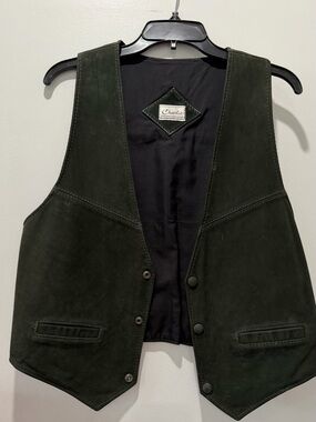 Charlies Dark Green Suede Patch Detail